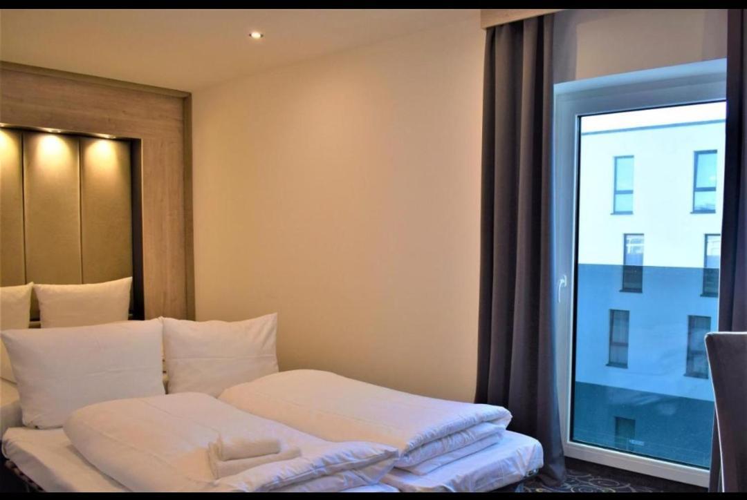 Hotel Business Bay Das Ehemalige Staycation Hotel Sindelfingen Esterno foto