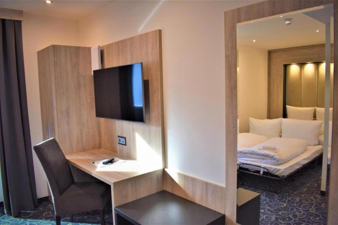 Hotel Business Bay Das Ehemalige Staycation Hotel Sindelfingen Esterno foto