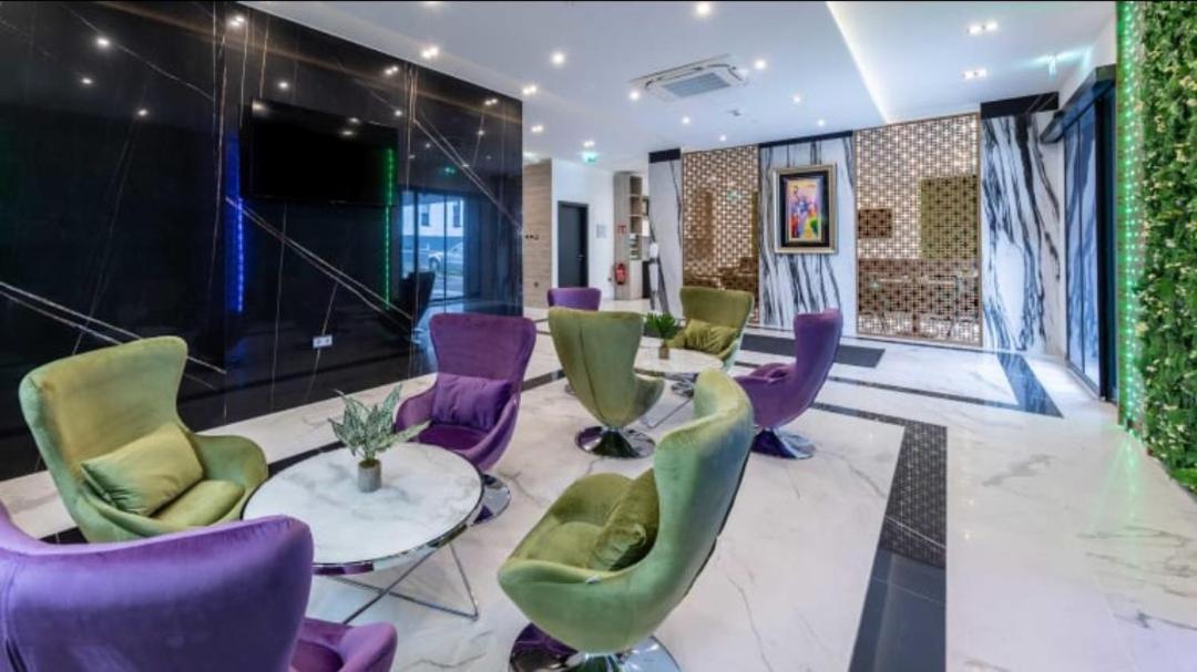 Hotel Business Bay Das Ehemalige Staycation Hotel Sindelfingen Esterno foto